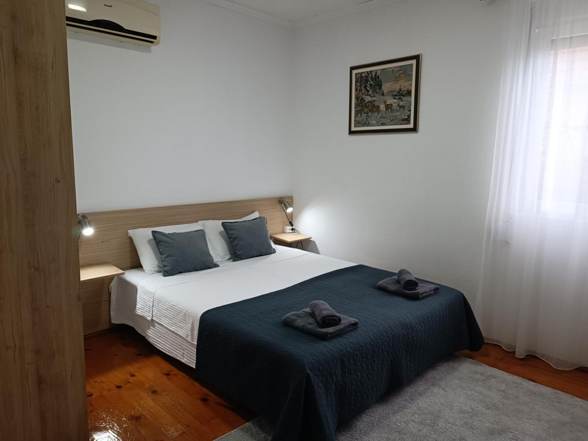 Entire House Floor - 2-Bedroom Cozy & Peaceful Apartment Podgorica Buitenkant foto